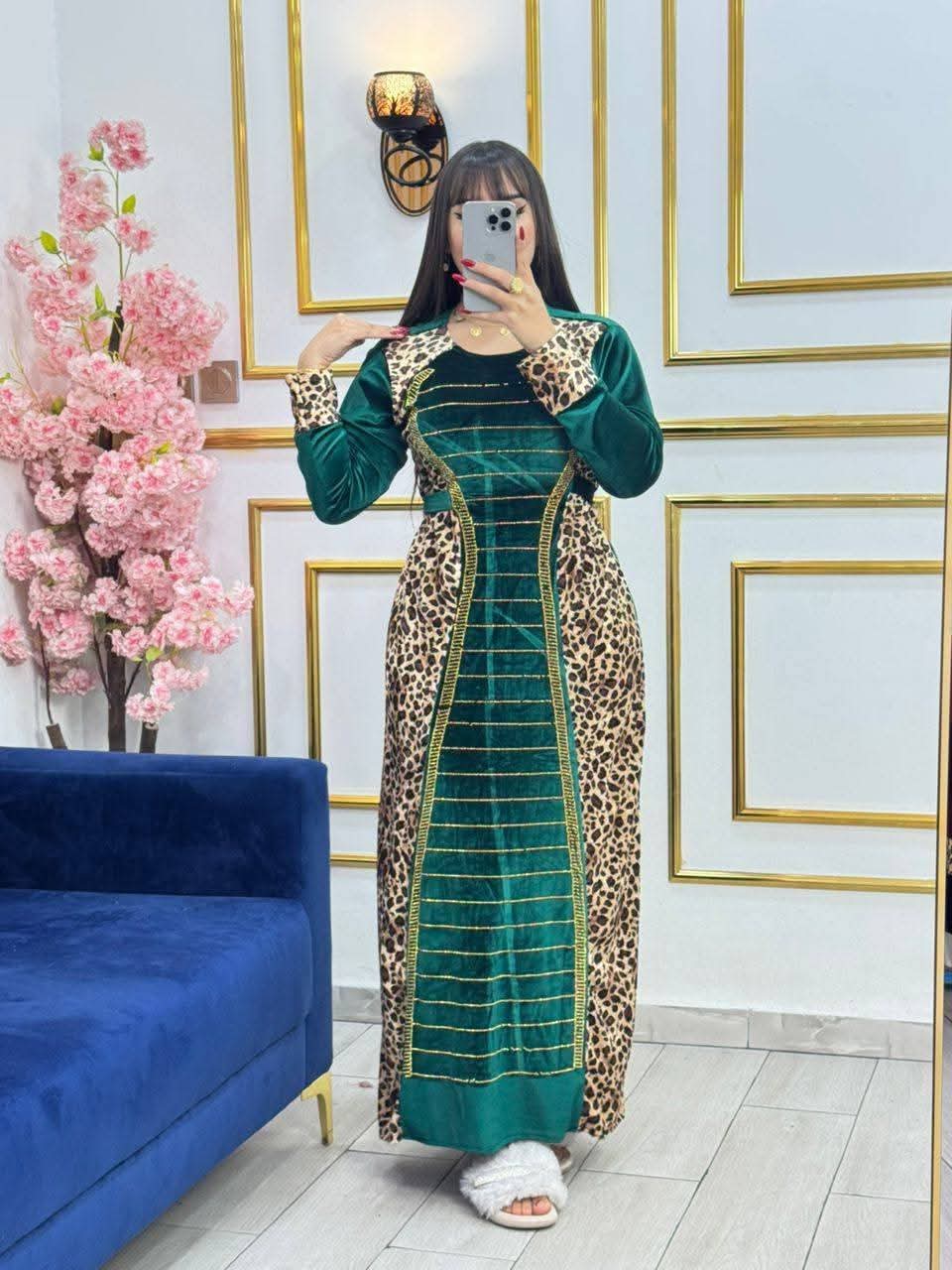 مودال قطيفة روايال نمري image