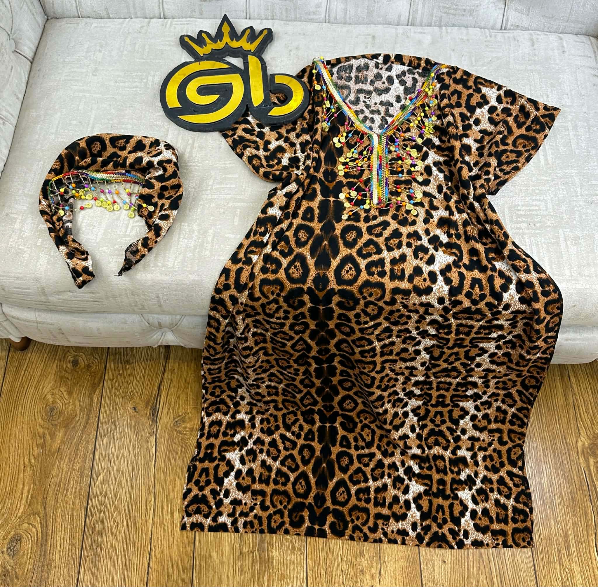 مصرية قصيرة