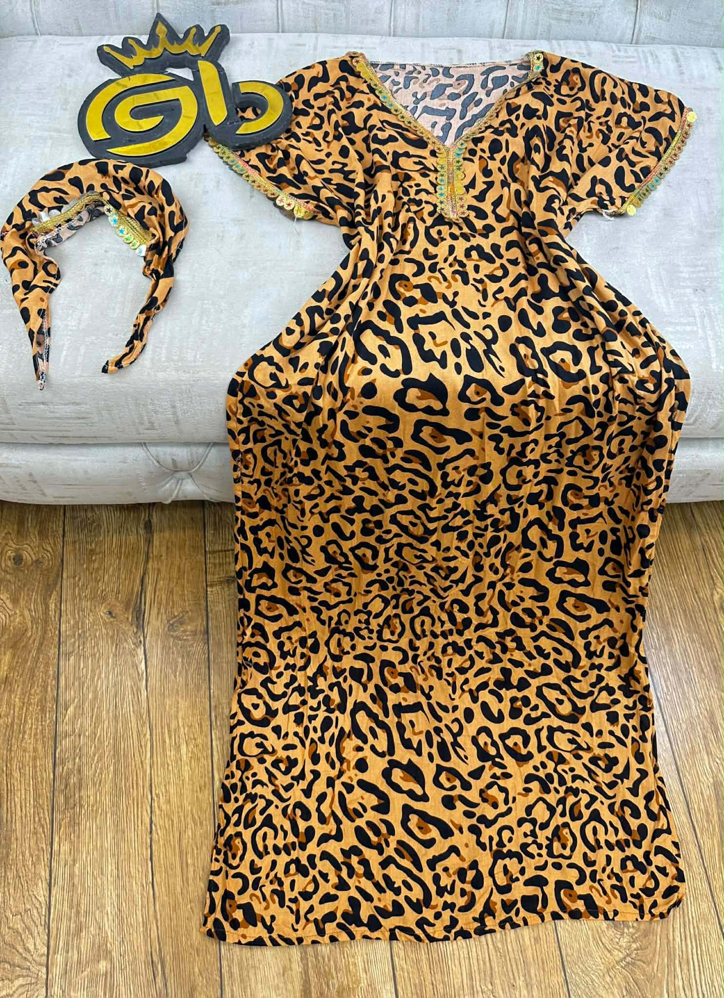 مصرية طويلة