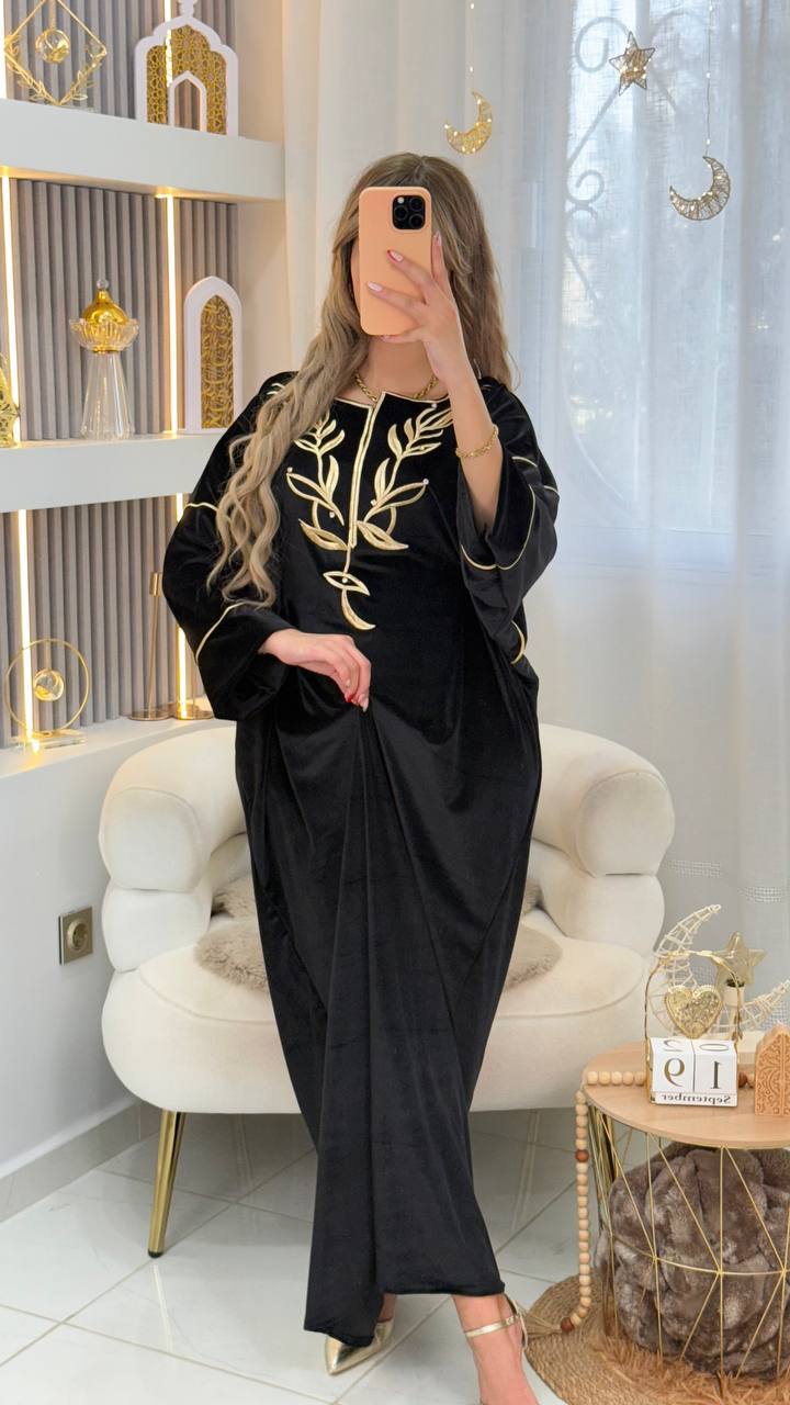 قماش قطيفة مطرزباتقان image
