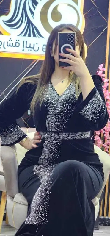 فساتين نسائية بالوان جميلة