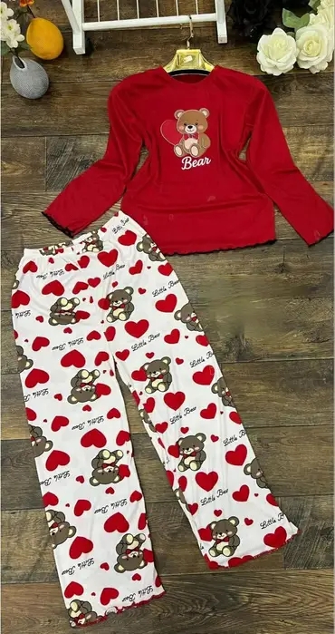 بيجامة نساء