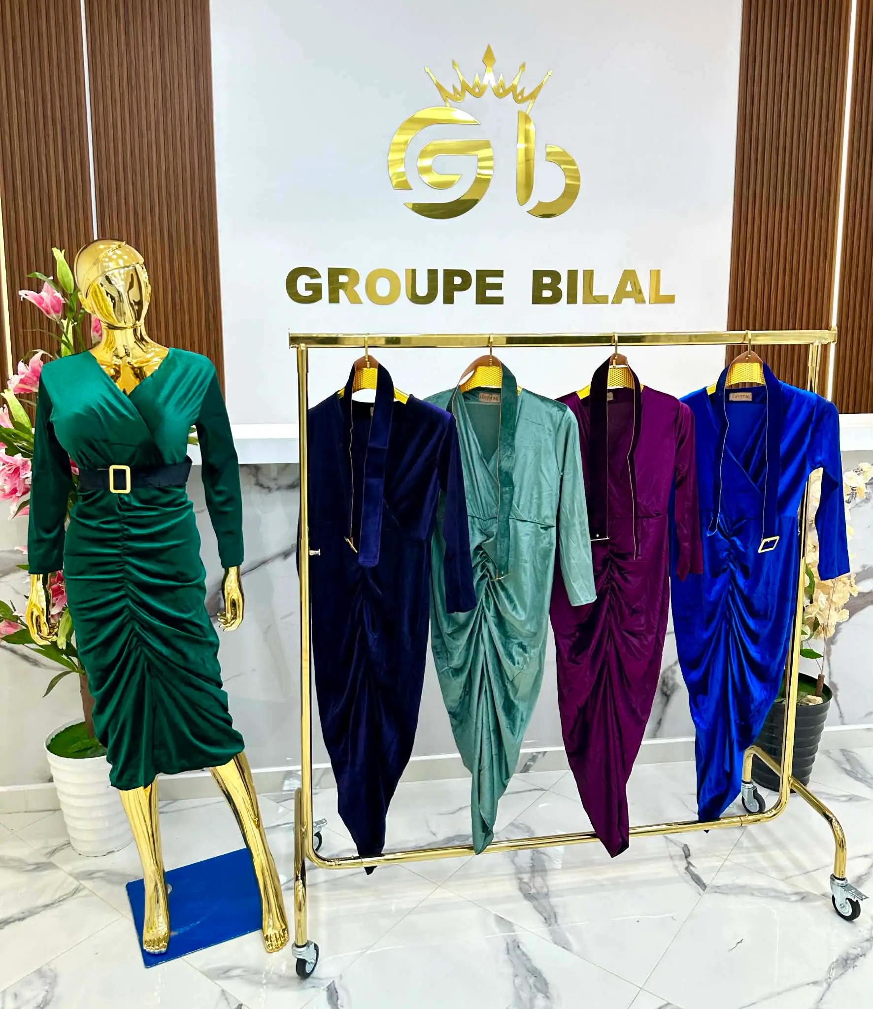 فساتين نسائية بالوان جميلة