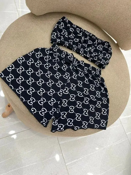 بيجامة نساء