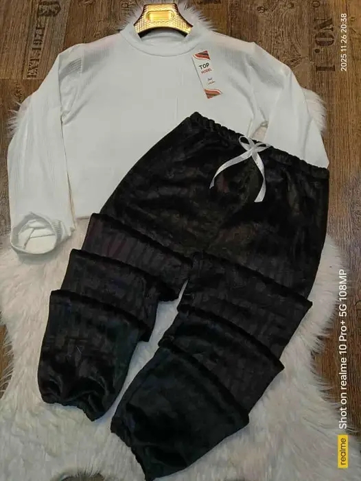 بيجامة نساء