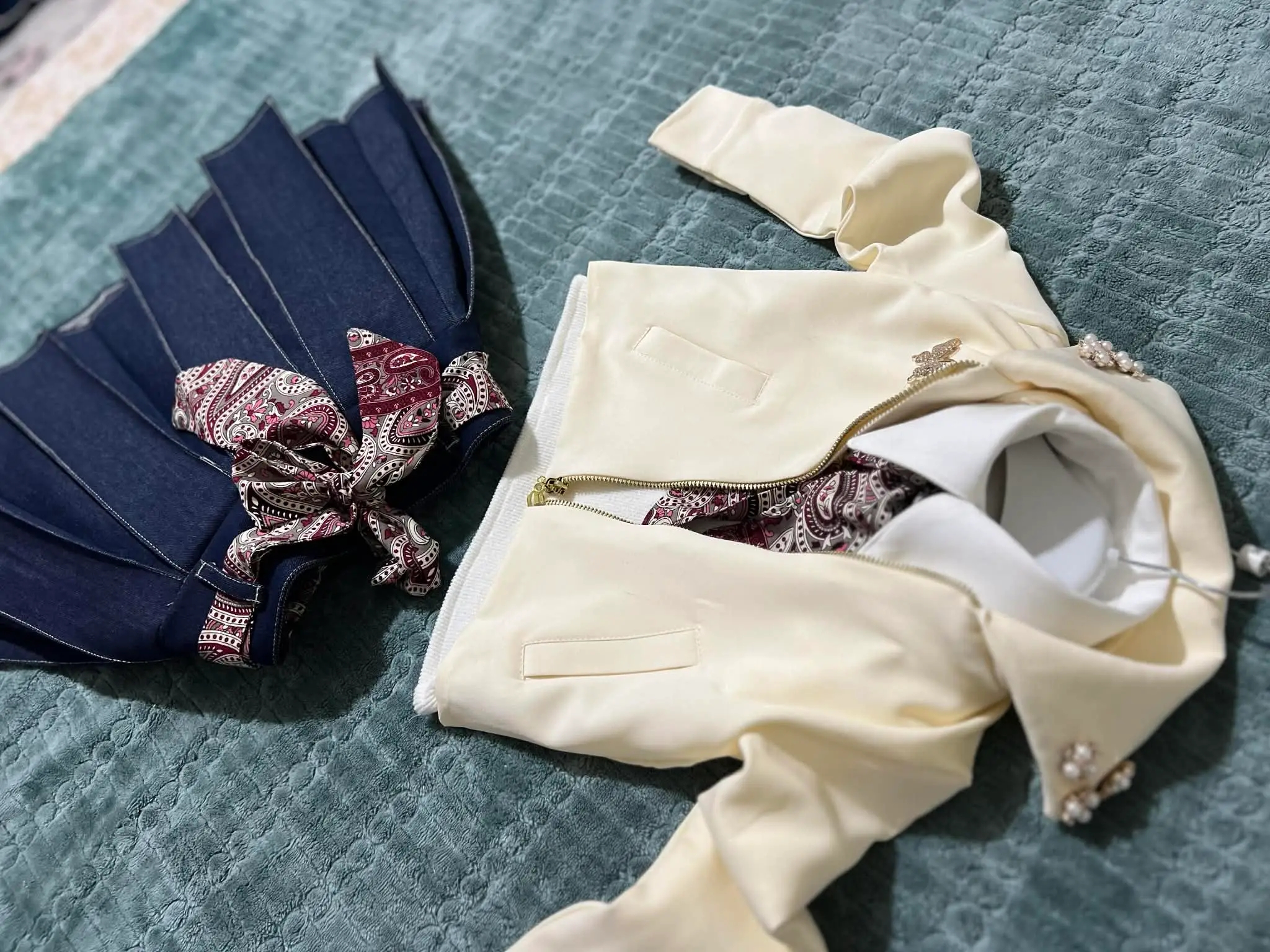 مودال شيك طقم فخم تحفة image