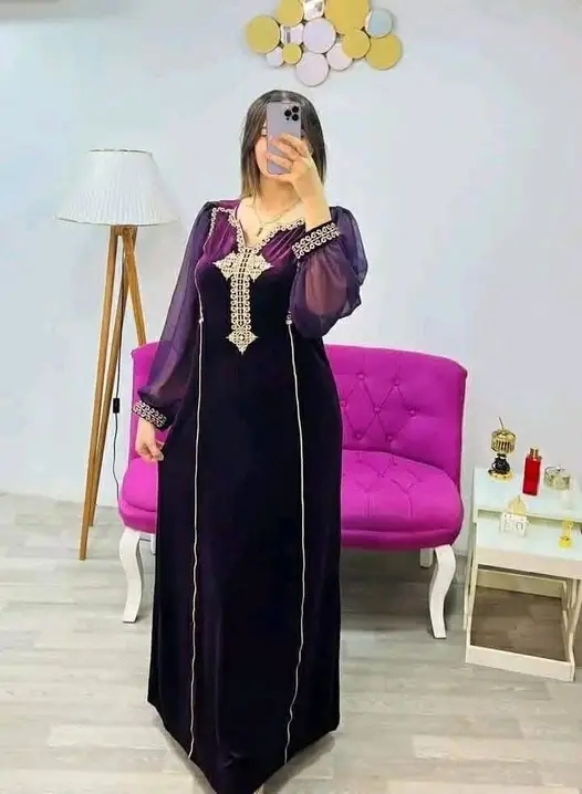 فساتين نسائية بالوان جميلة