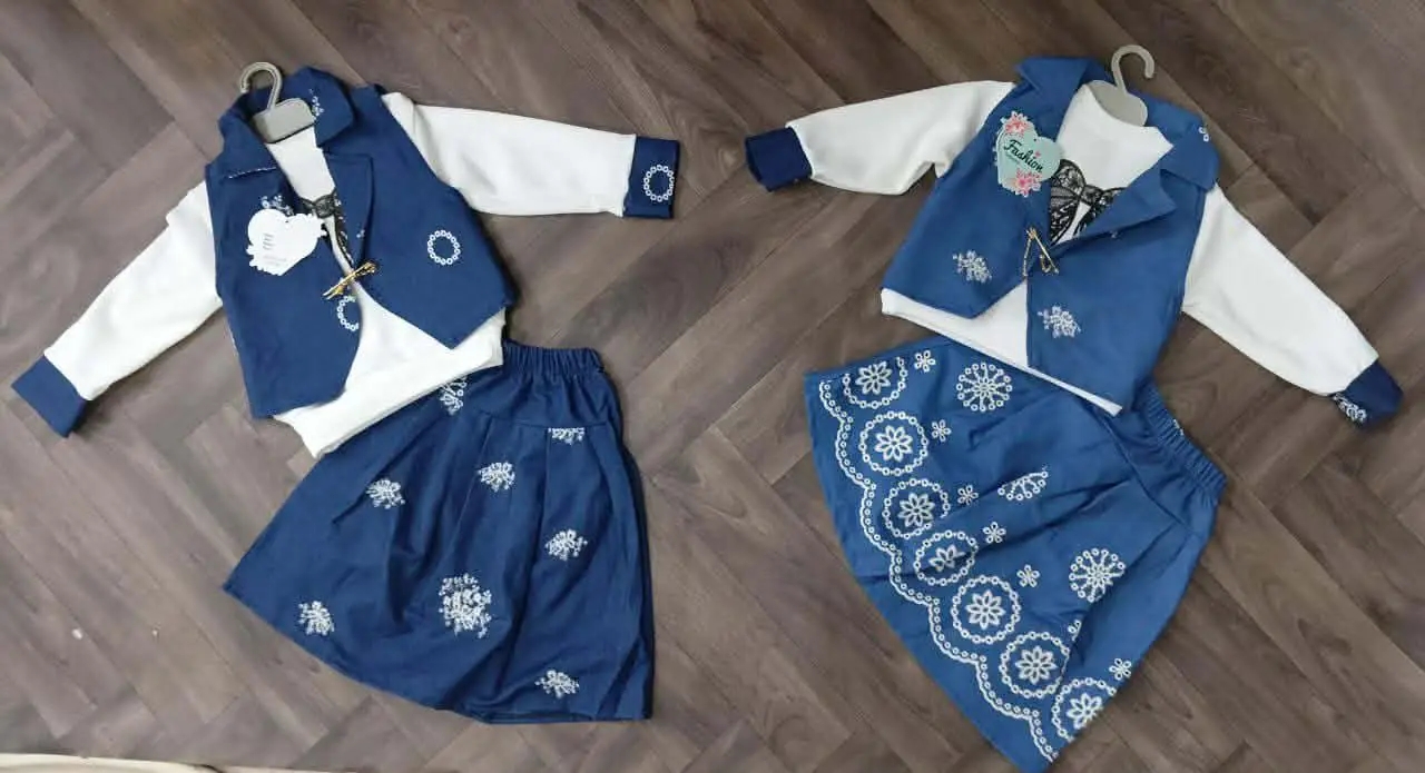 اونصومبل بنات لوكال image