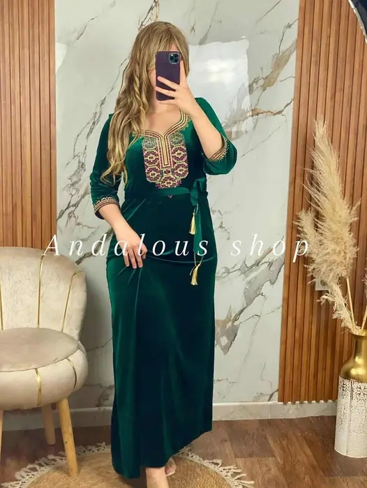 فساتين نسائية بالوان جميلة image