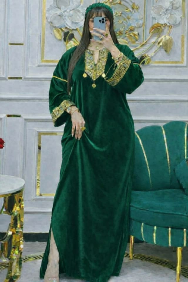 جبة قاطيفة تهبل image