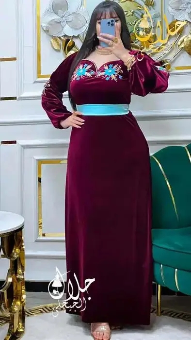 جبة قاطيفة تهبل