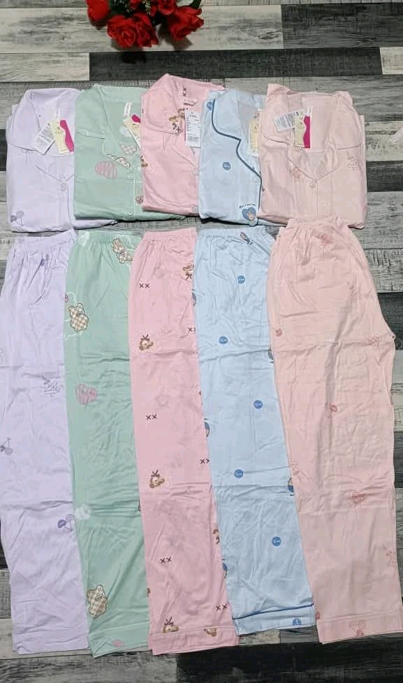 بيجامة قفلة image