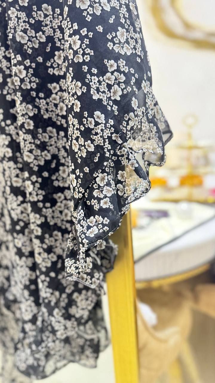 خمار عفة الشرعي 🌸✨ خمار مربع دوبل لارج (قياس 1,50×1,50)  السعر: 120 الف  نوع القماش: فولاغ  سعر الجملة فالخاص 👈سيري : 3 توصيل متوفر لجميع الولايات 📦