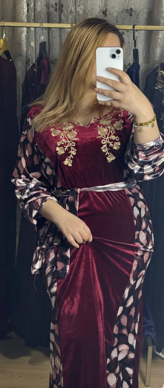 فساتين نسائية بالوان جميلة