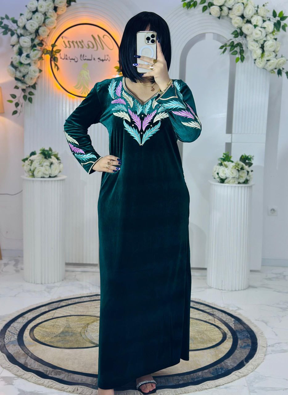 فساتين نسائية بالوان جميلة