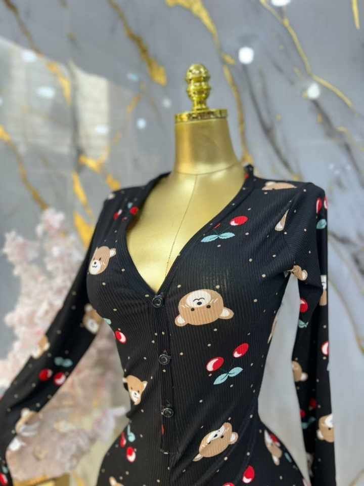 بيجامة نساء image