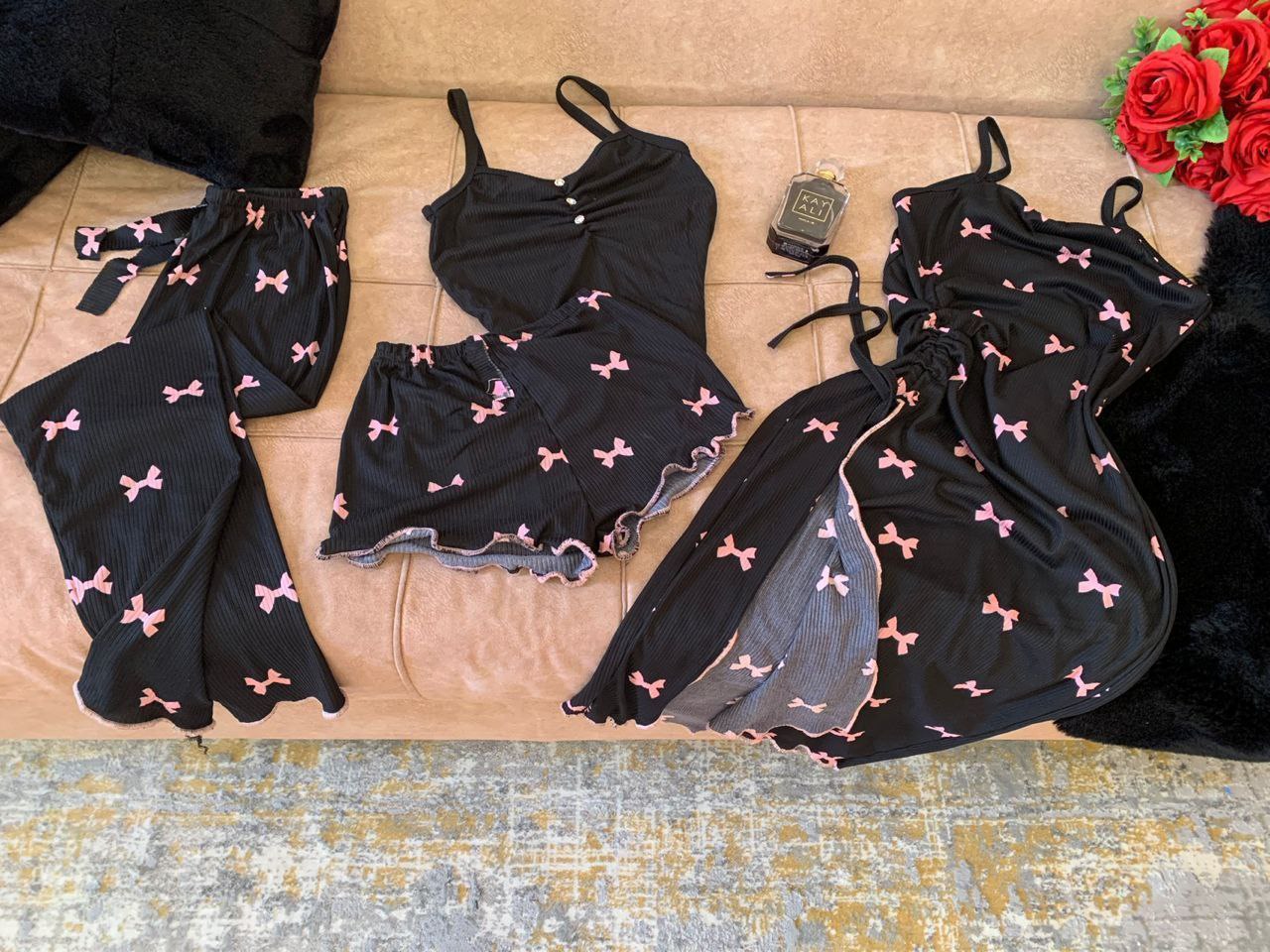 ملابس داخلية