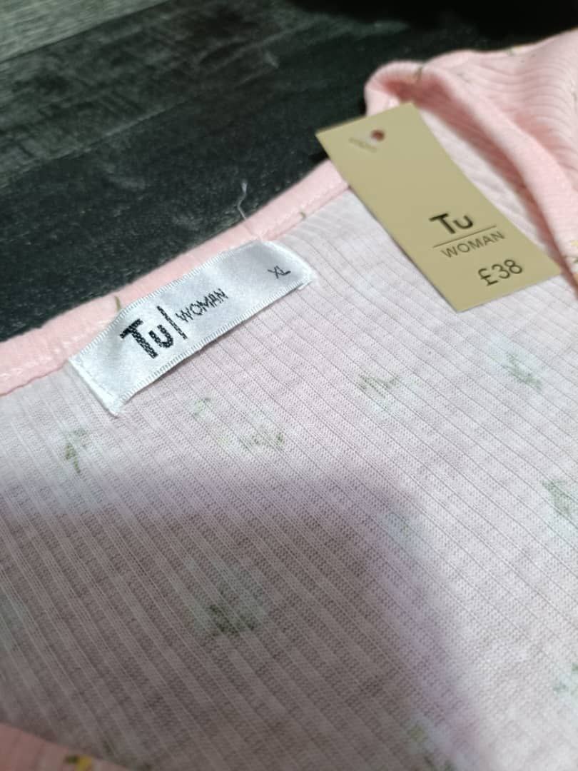 فوندروب امبرطاسيو