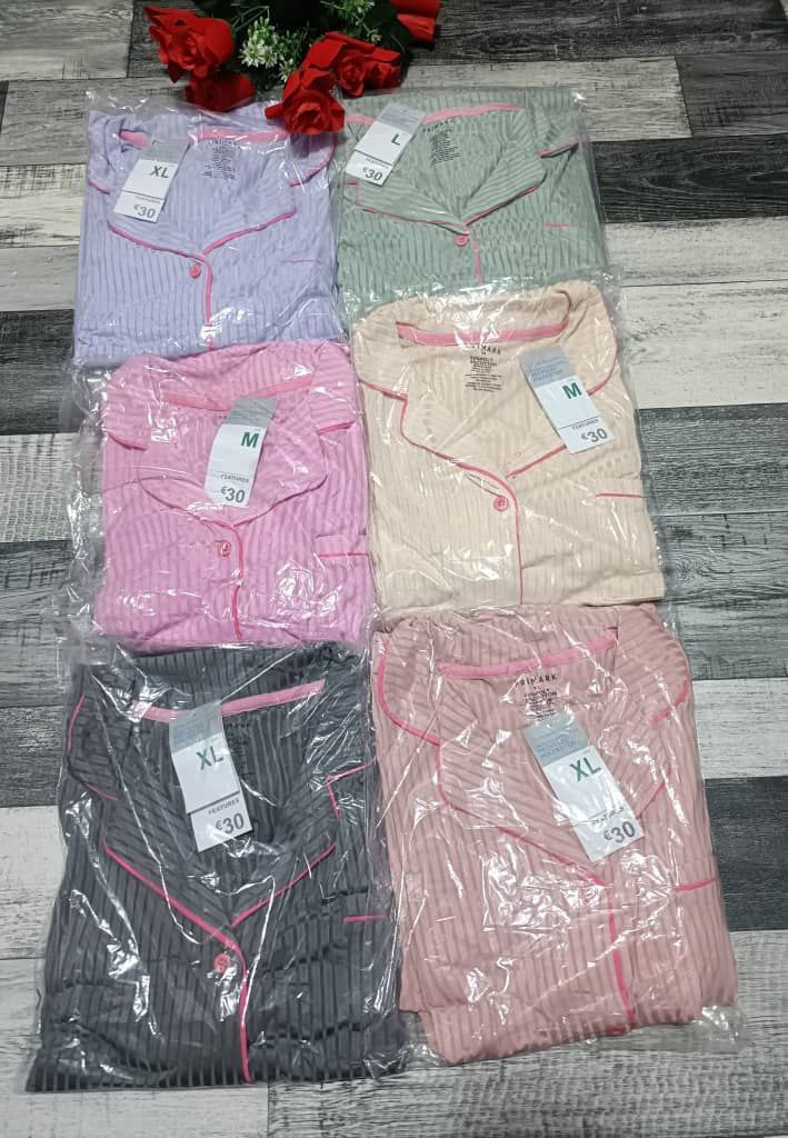 فوندروب امبرطاسيو image