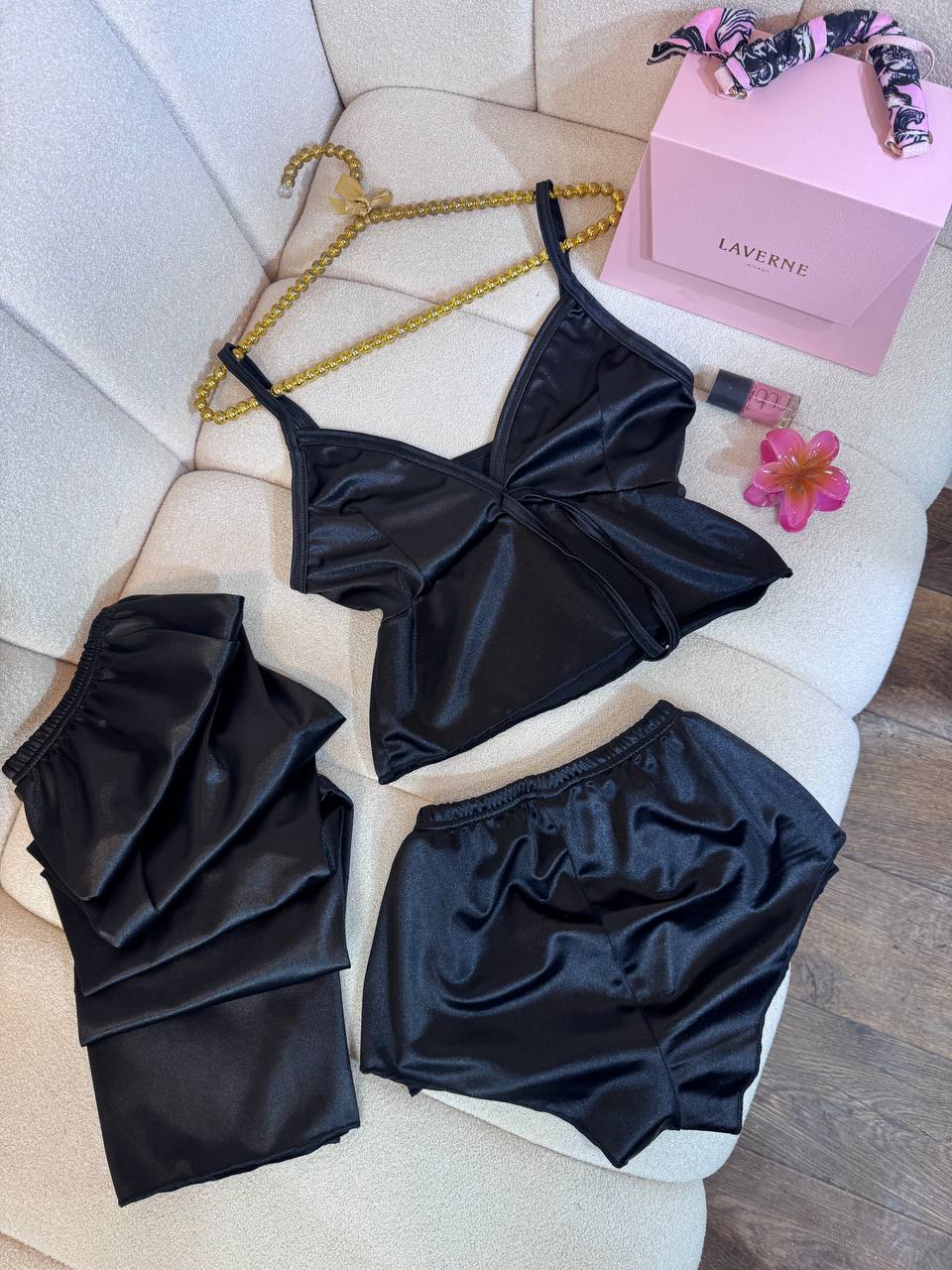 بيستي شورط سروال image