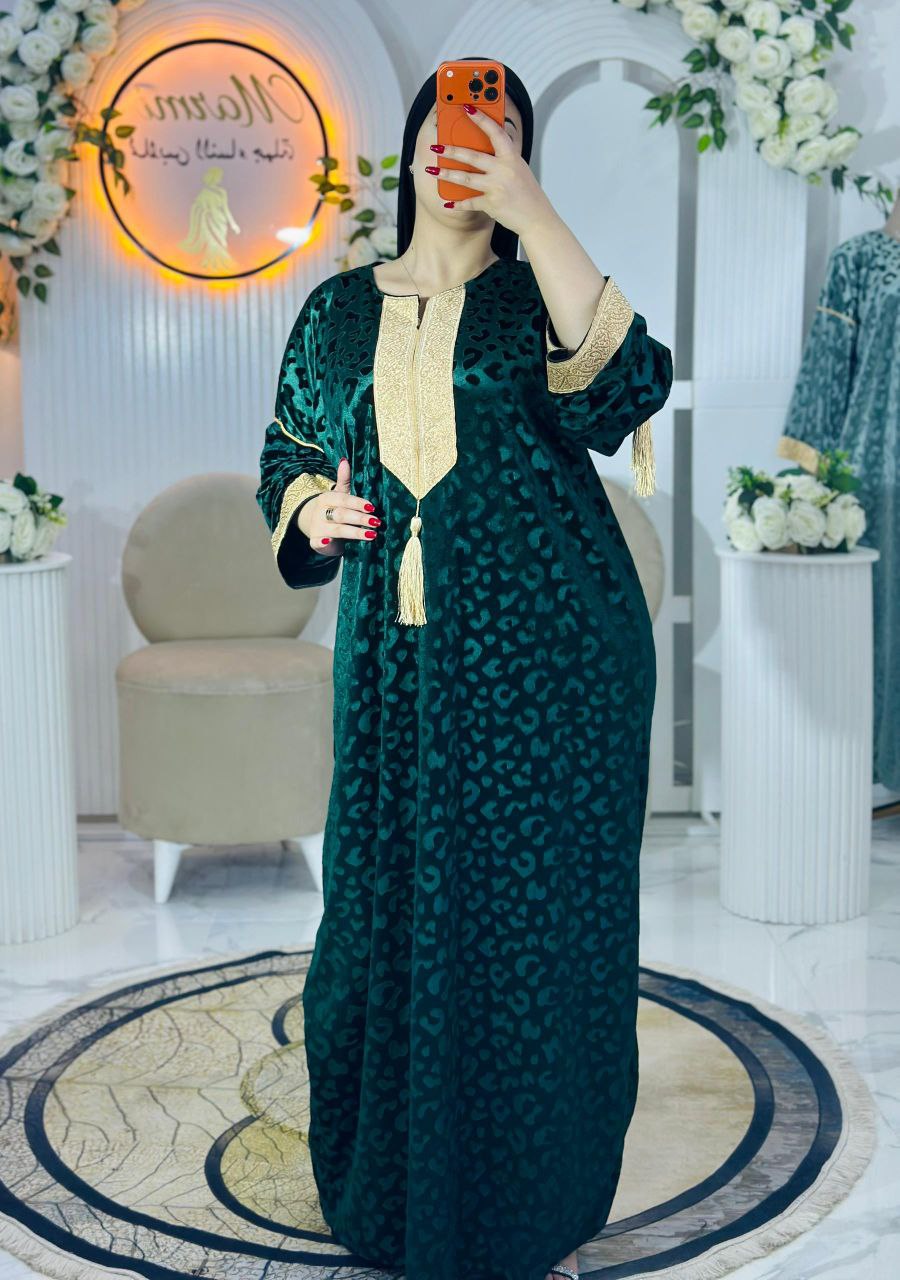 جبة قاطيفة تهبل