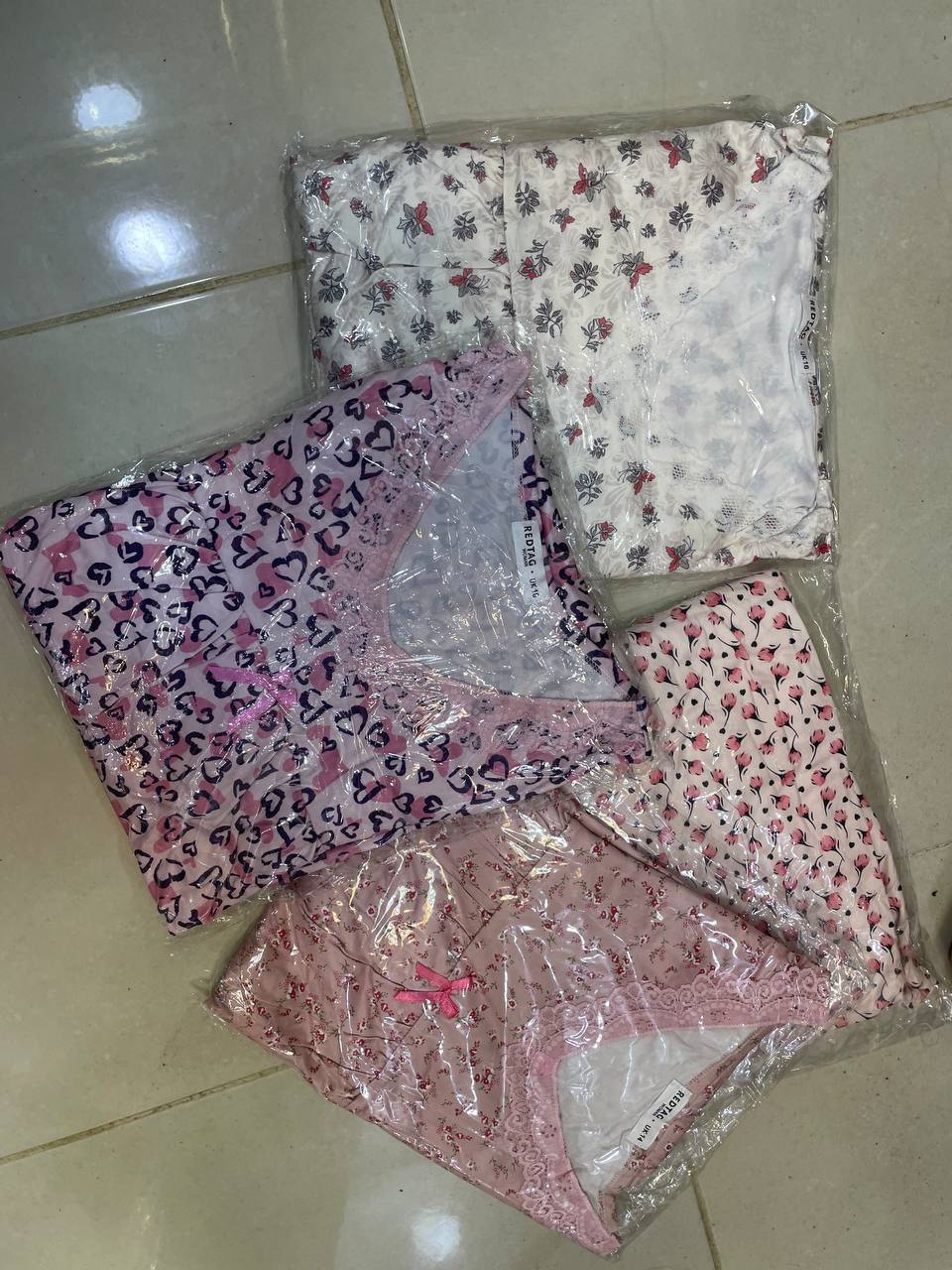 فوندروب ميدي