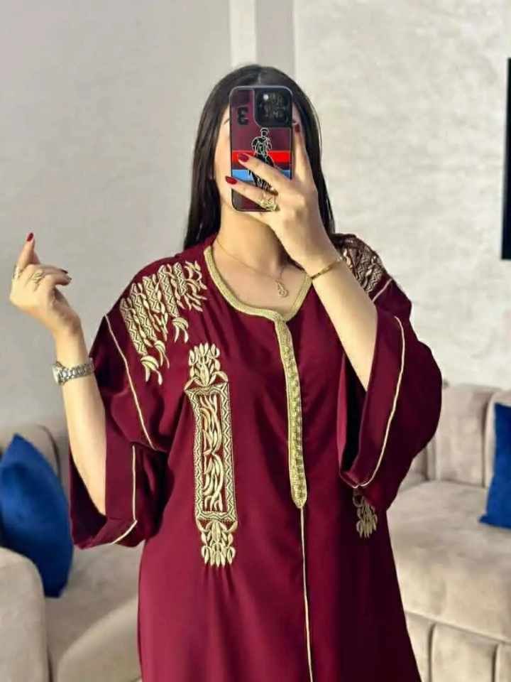 فساتين نسائية بالوان جميلة