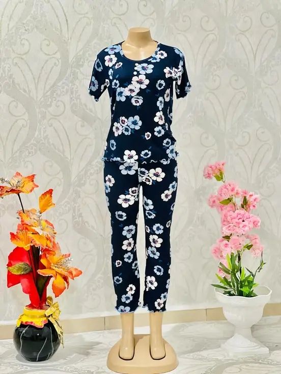 بيحامة الورود🌹