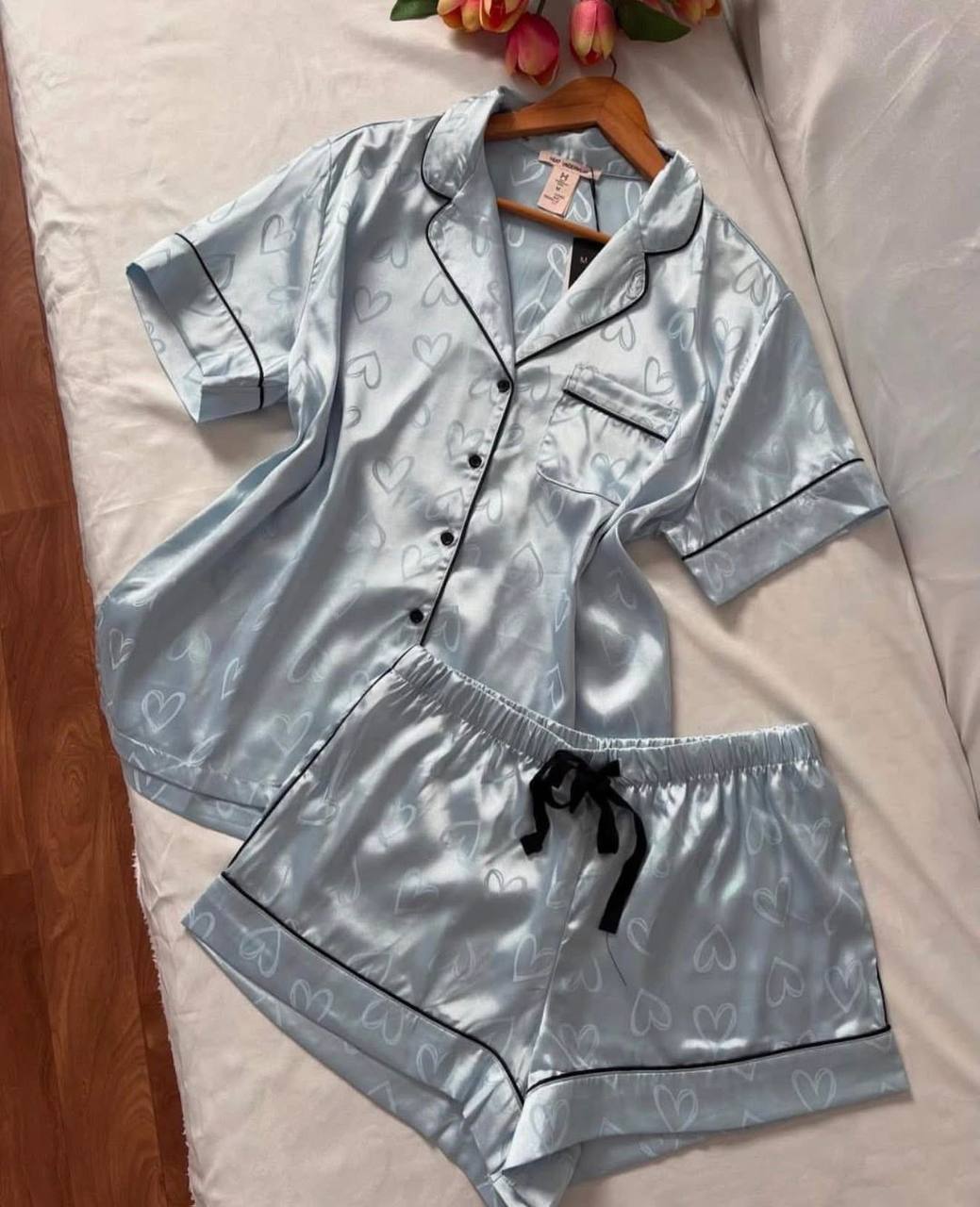 بيجامة ساتان شورت image