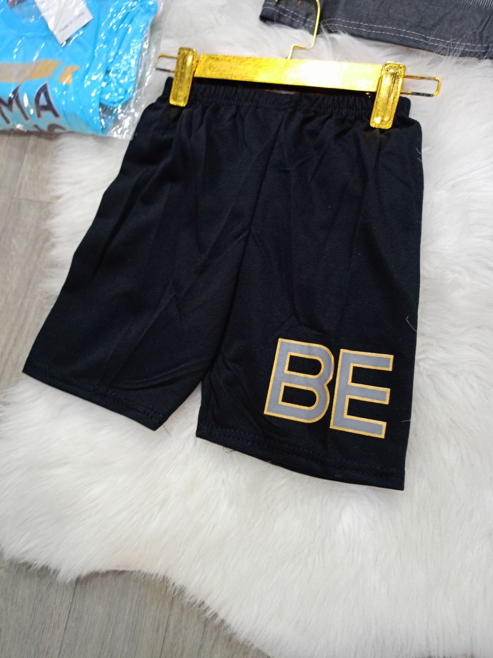 انصوبل اولاد صغار