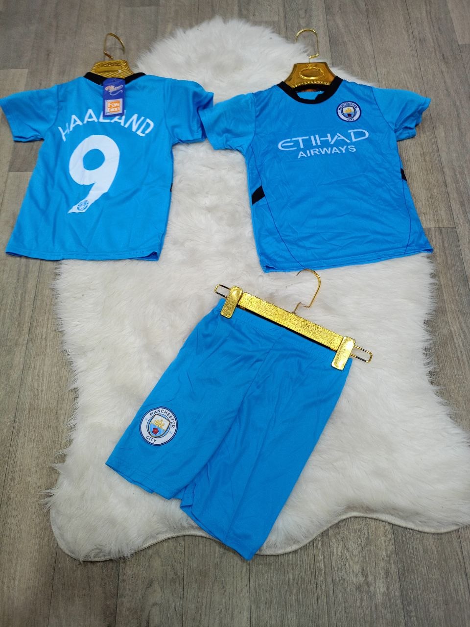 انصوبل اولاد صغار image