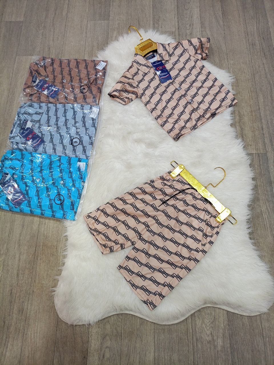 انصوبل اولاد صغار image