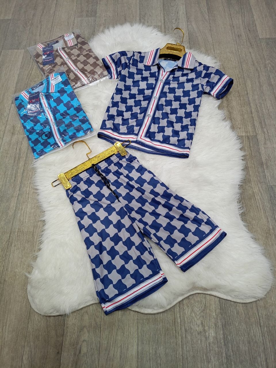 انصوبل اولاد صغار image