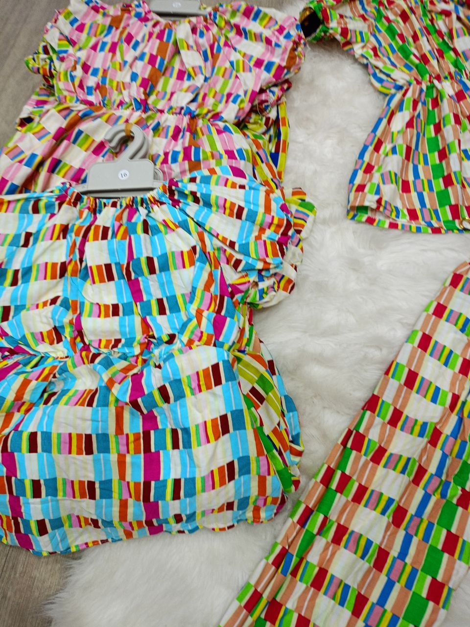 انصوبل اولاد صغار image