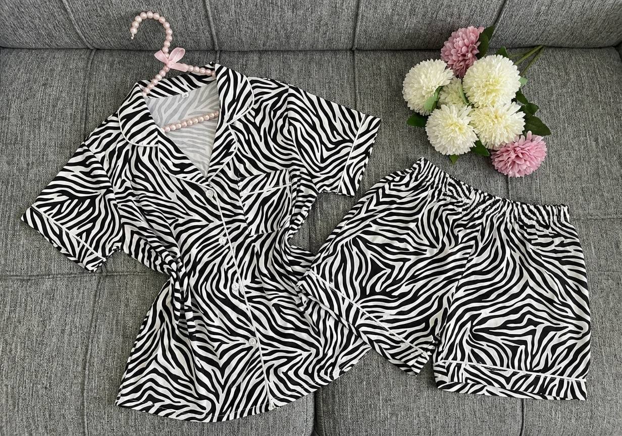 بيجامة شورط كوتون image