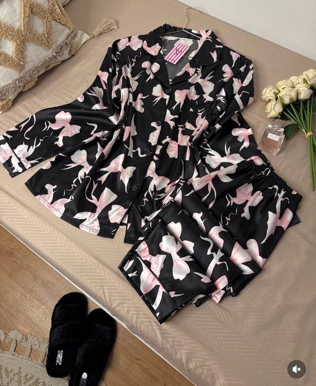 بيجاما ساتان image