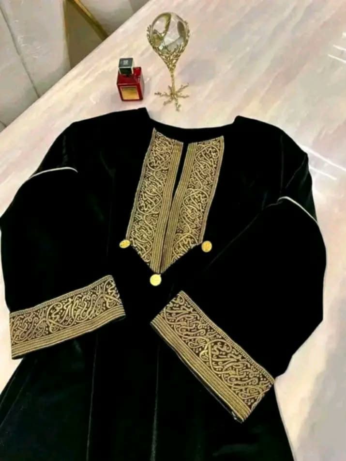 جبة. الخط العربي