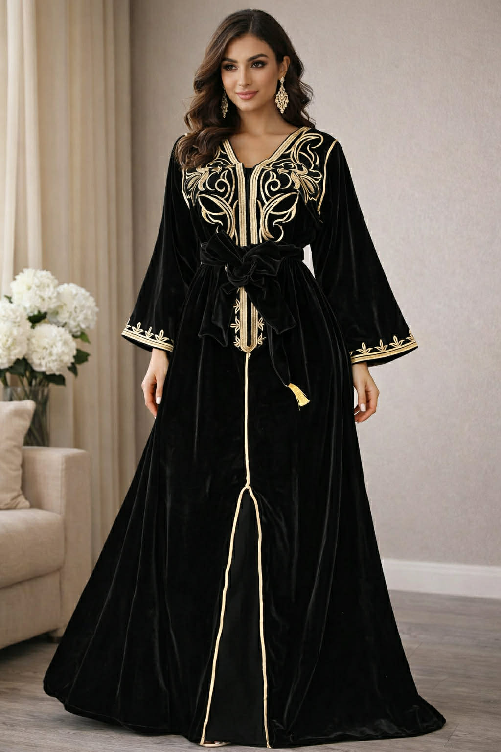 قندورة قطيفة طرز بشقة image