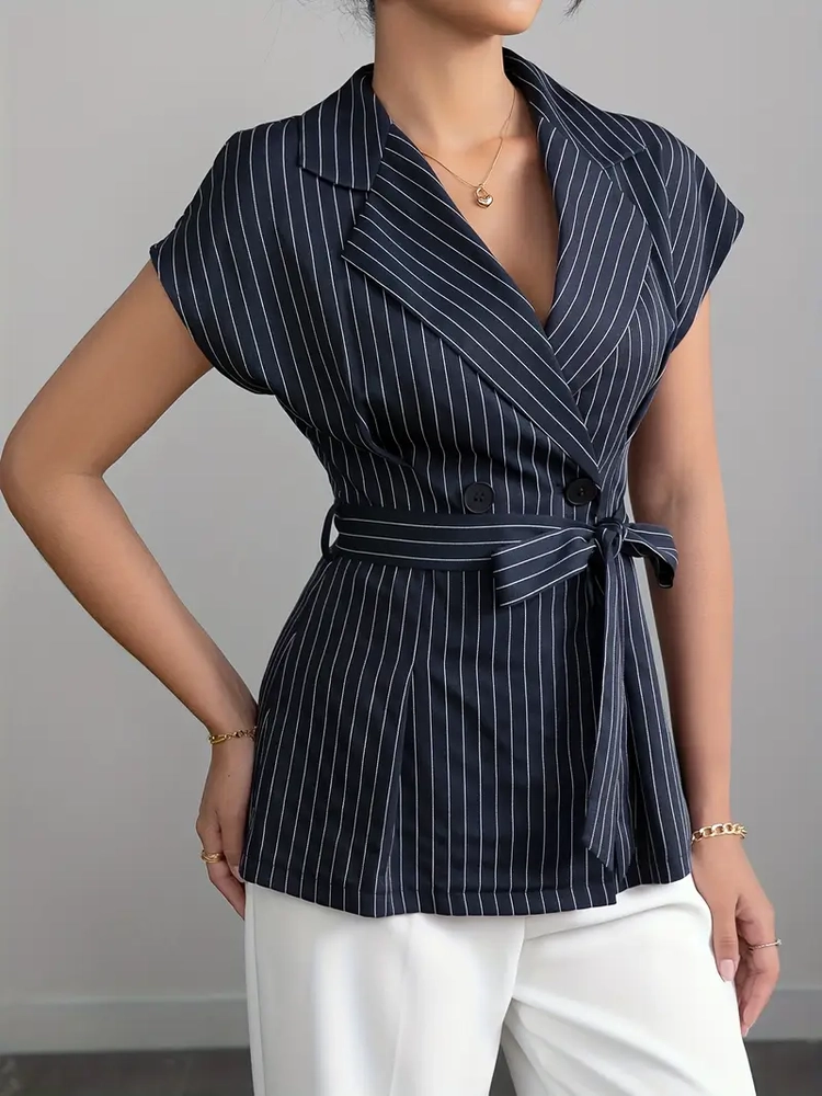 بليزر نسائي أنيق image