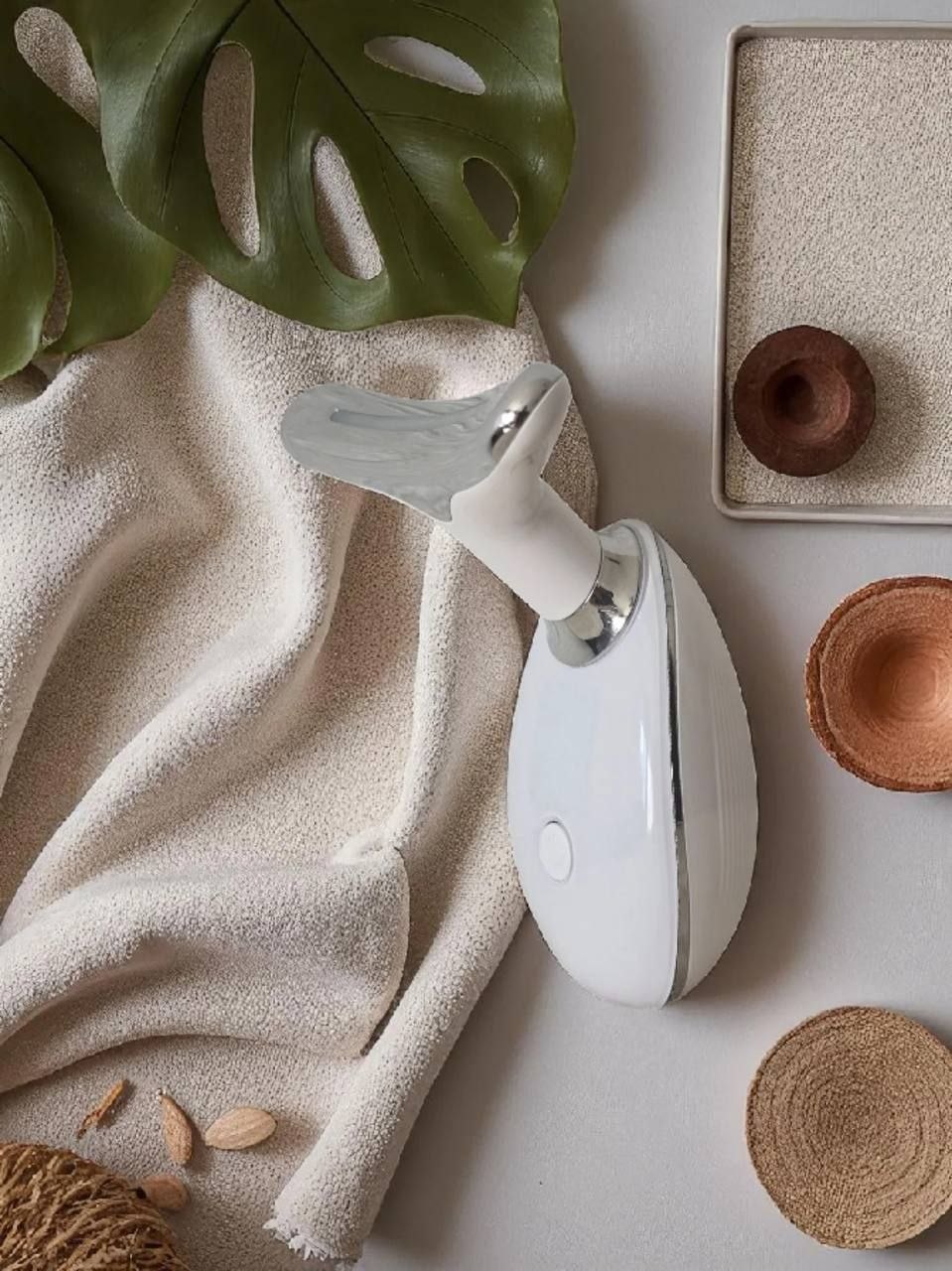 Appareil de Massage Facial Microcourant - Dispositif de Lift visage et cou