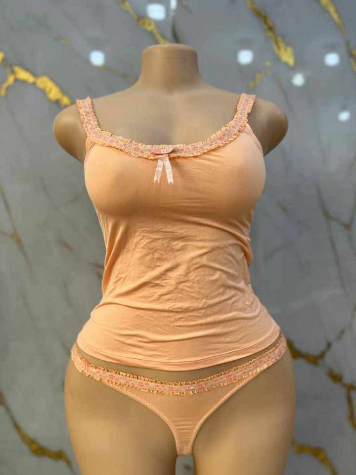 ملابس داخلية