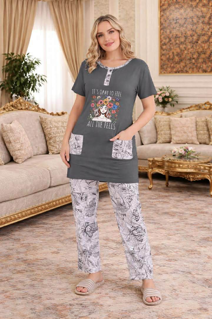 بيجامة طويلة image