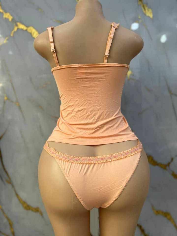 ملابس داخلية