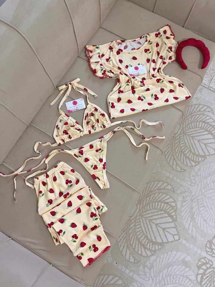 بيجامة 4 بياس