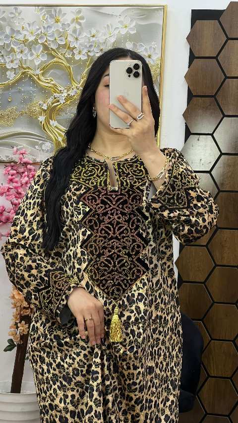 روب نسائي image