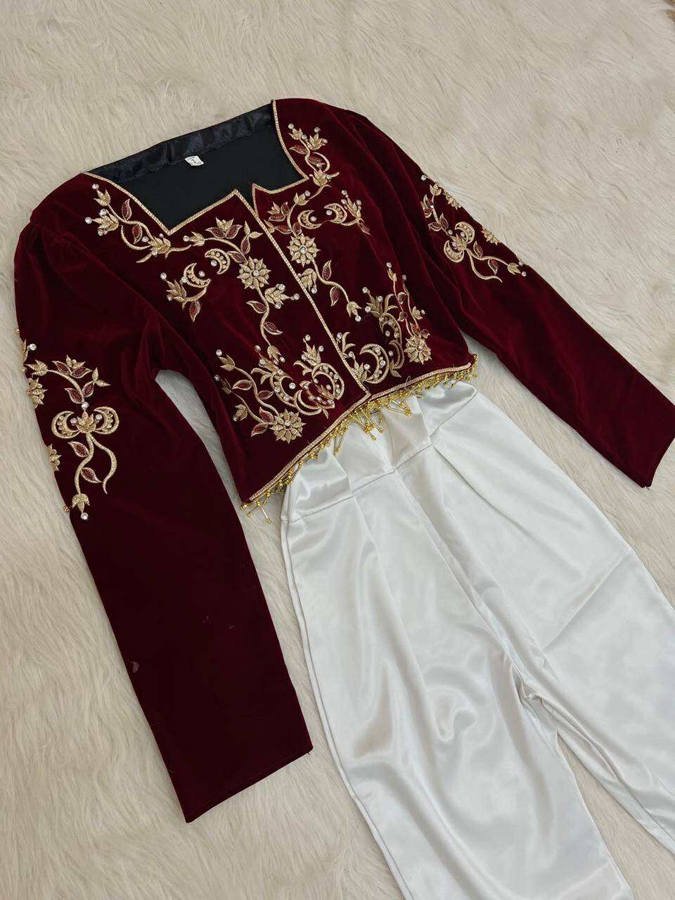 سروال وفاسا بالطرز image