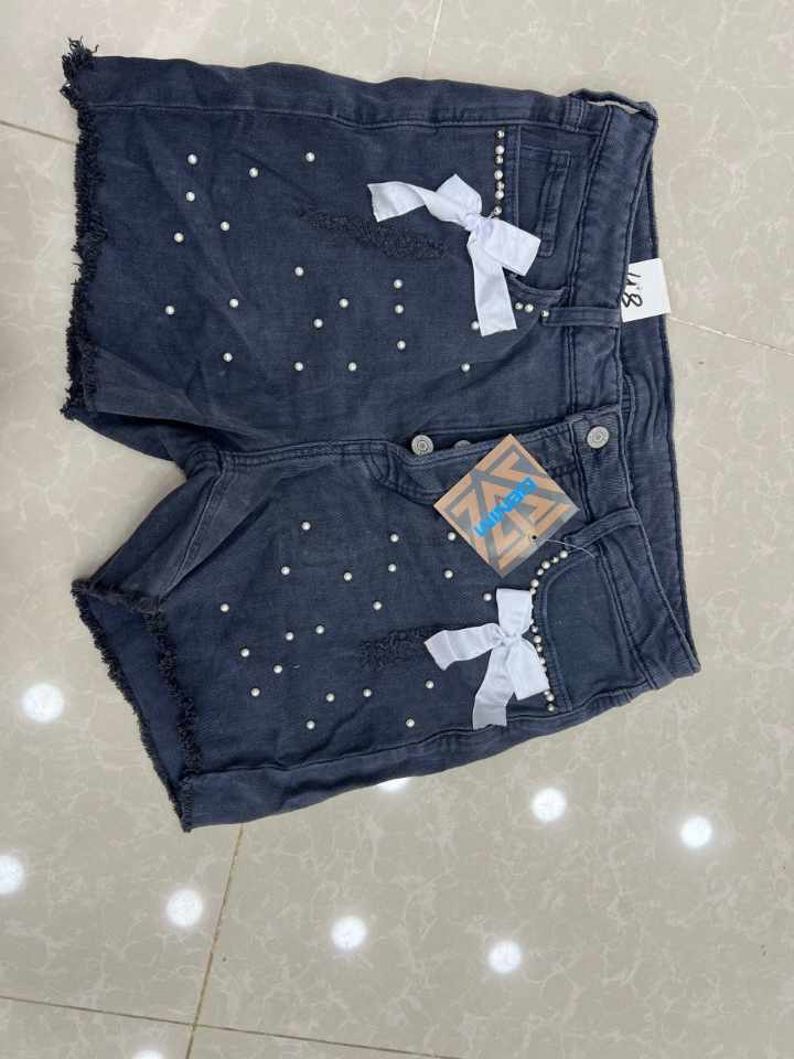 شورت جين image