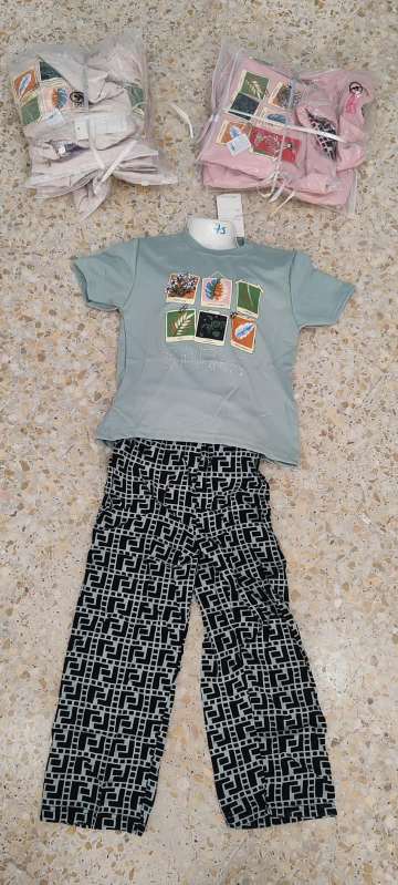 ملابس اطفال