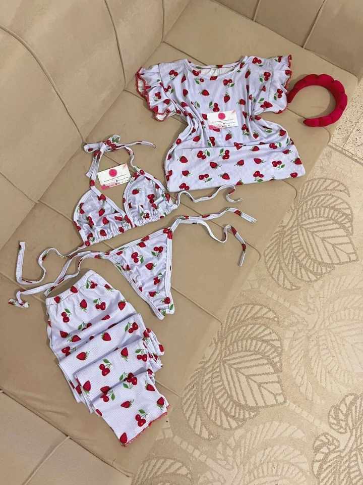 بيجامة 4 بياس