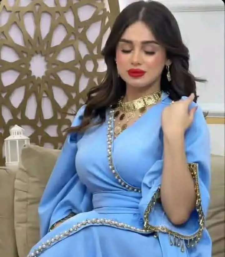 robe d'hôtesse image